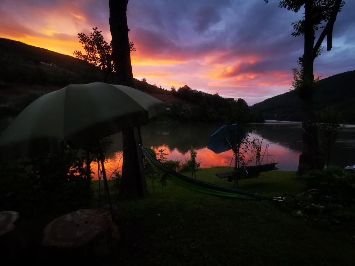 Vikendica Pored Drine Foca Villa Handici Екстериор снимка