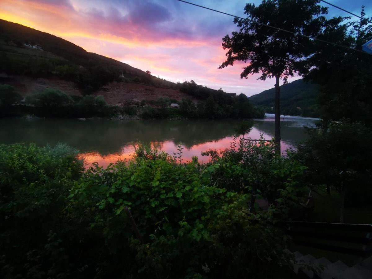 Vikendica Pored Drine Foca Villa Handici Екстериор снимка