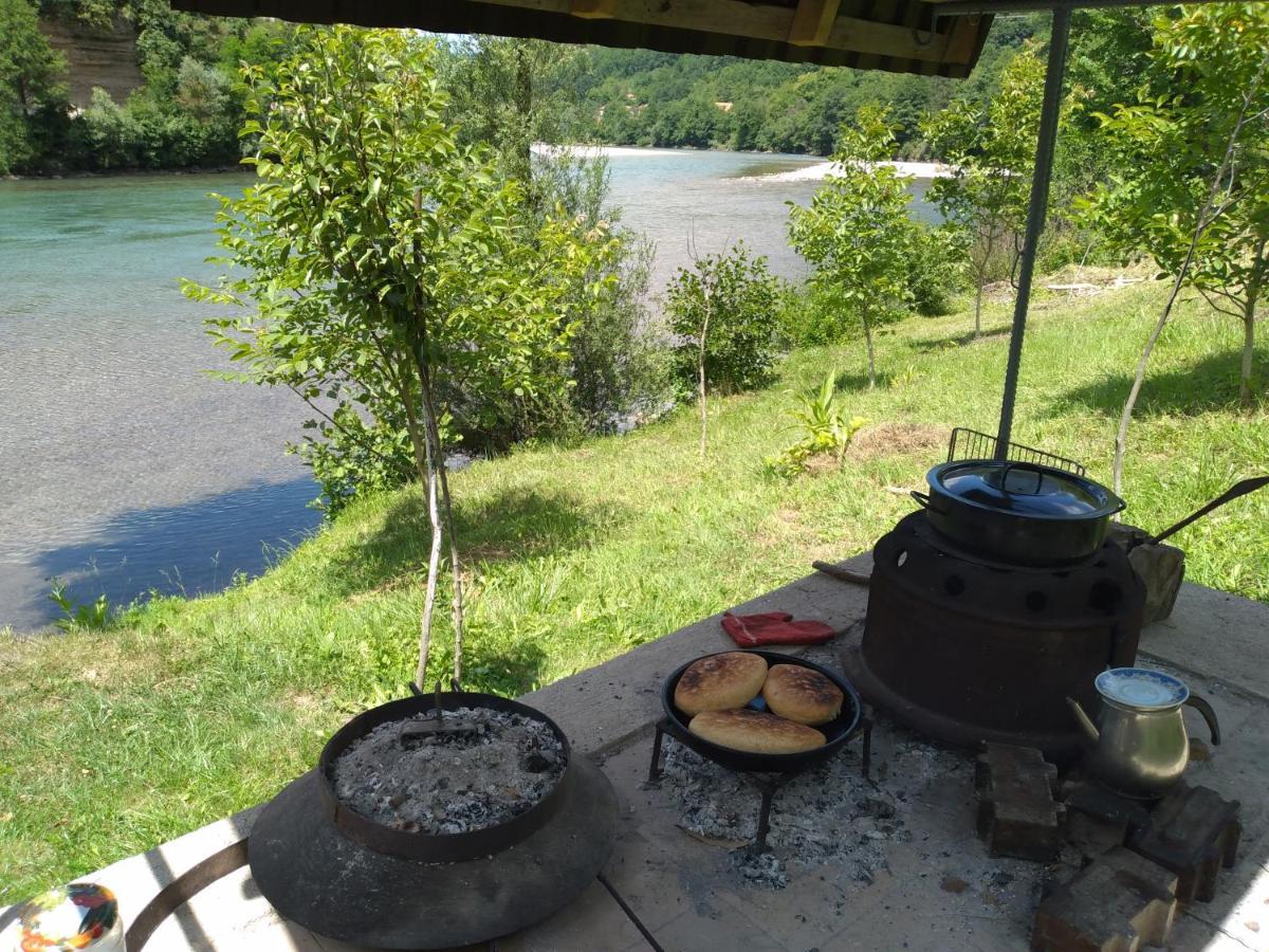 Vikendica Pored Drine Foca Villa Handici Екстериор снимка