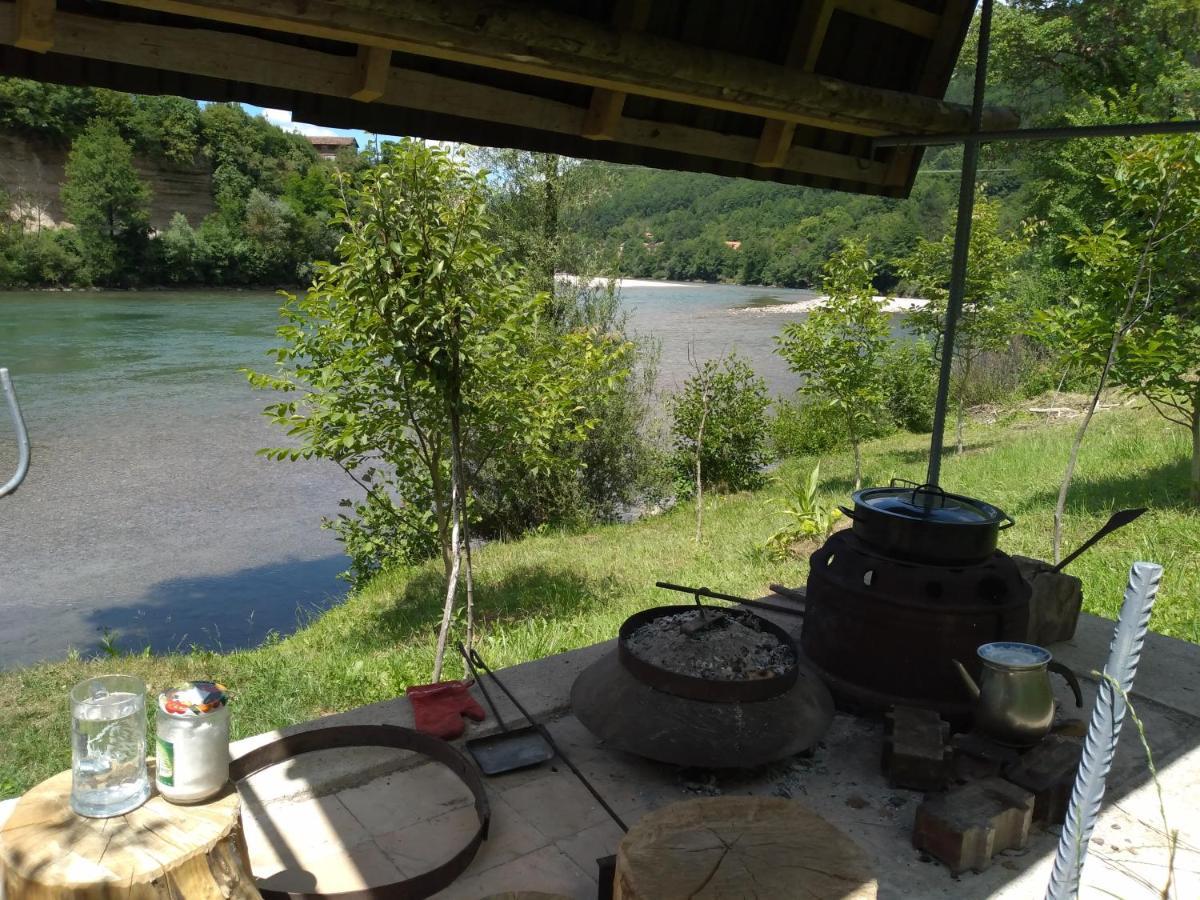 Vikendica Pored Drine Foca Villa Handici Екстериор снимка