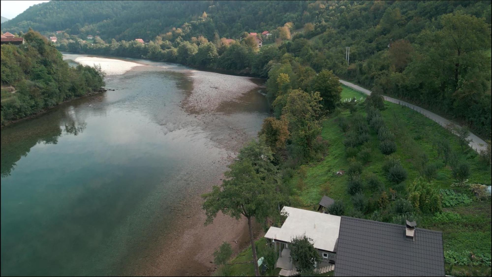 Vikendica Pored Drine Foca Villa Handici Стая снимка