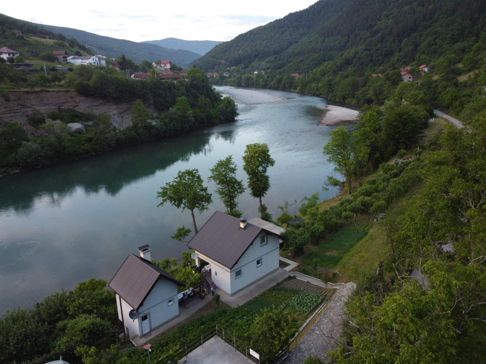 Vikendica Pored Drine Foca Villa Handici Екстериор снимка